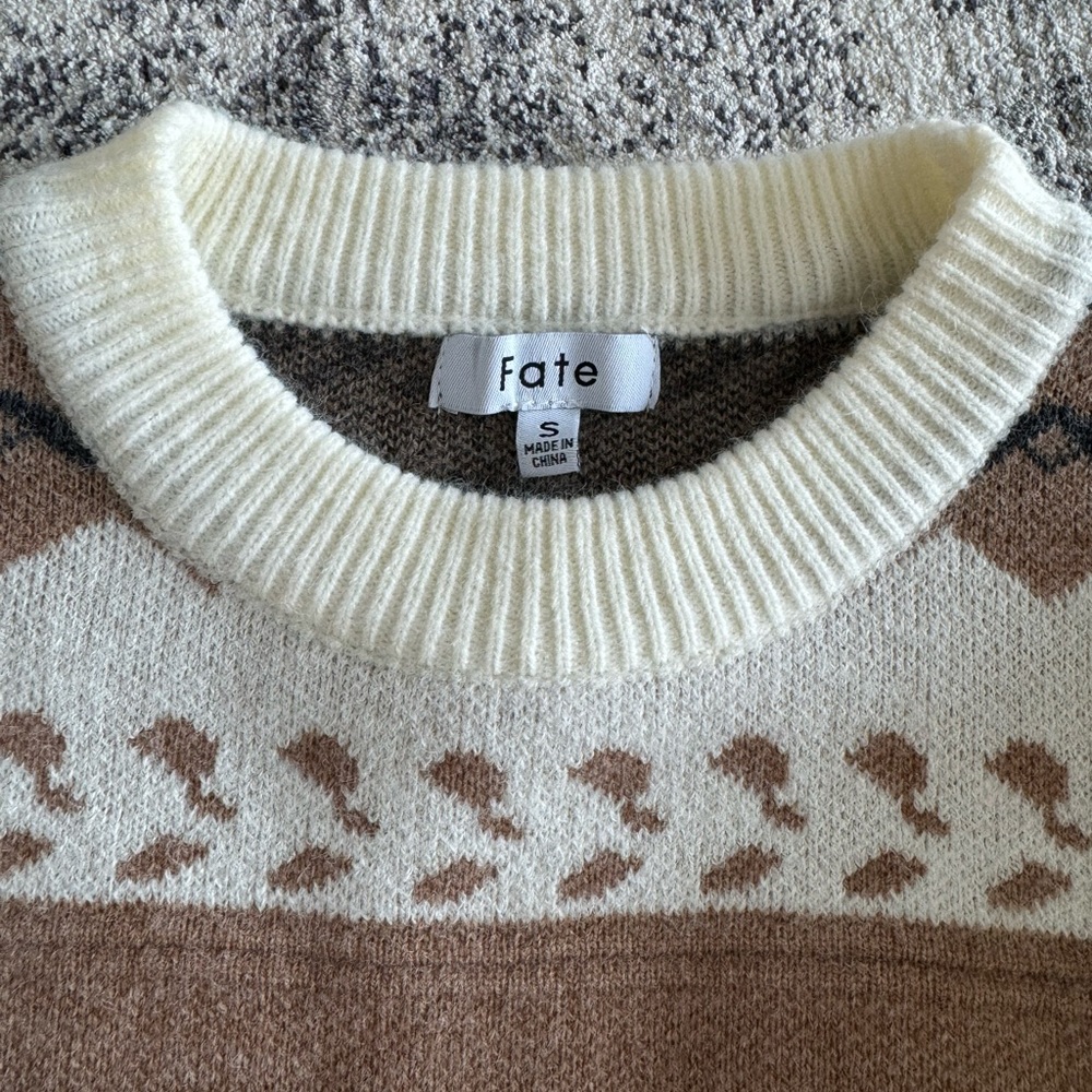 Vici Sweater - image 2